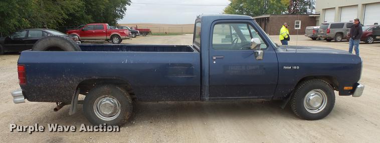 image for item DB8127 1992 Dodge D150 pickup truck