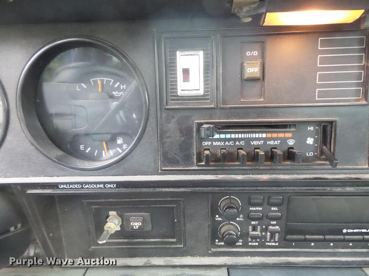 image for item DB8127 1992 Dodge D150 pickup truck