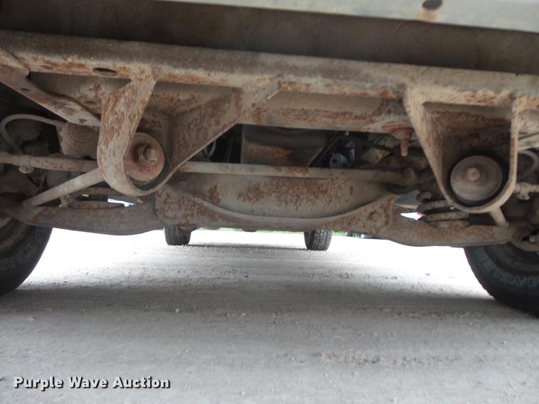 image for item DB8127 1992 Dodge D150 pickup truck