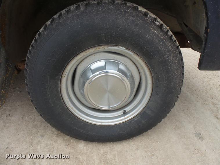 image for item DB8127 1992 Dodge D150 pickup truck