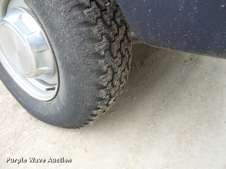 image for item DB8127 1992 Dodge D150 pickup truck