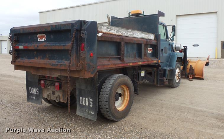 image for item DB8129 1994 Ford LN8000 dump truck