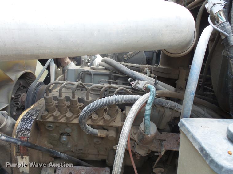 image for item DB8129 1994 Ford LN8000 dump truck