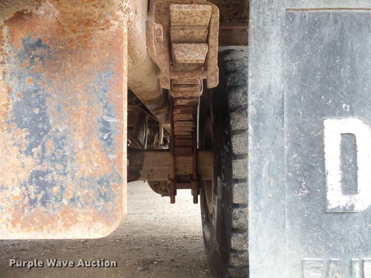 image for item DB8129 1994 Ford LN8000 dump truck