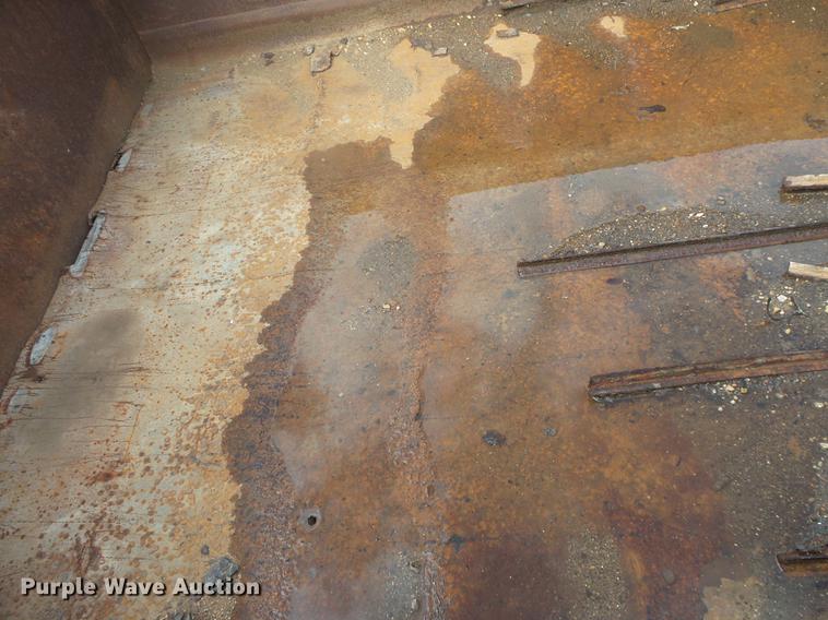 image for item DB8129 1994 Ford LN8000 dump truck