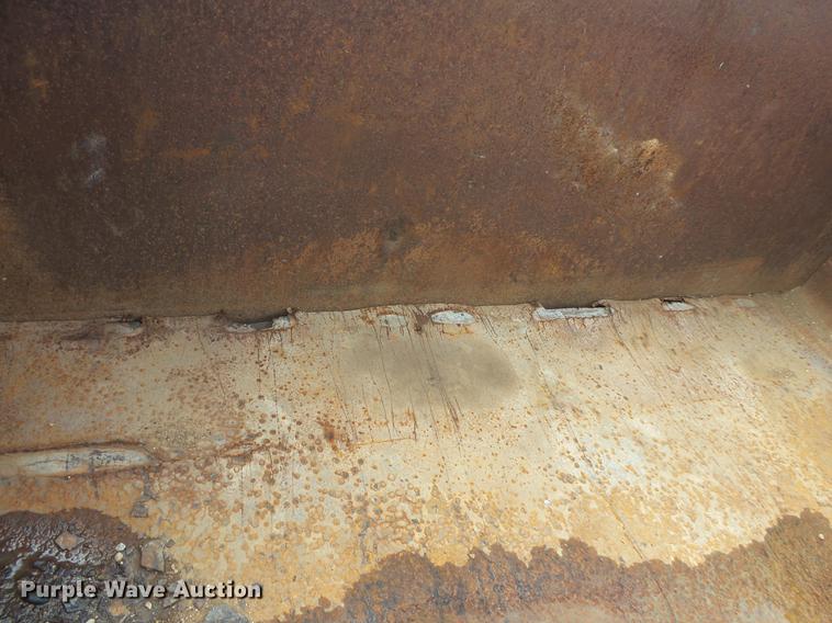 image for item DB8129 1994 Ford LN8000 dump truck