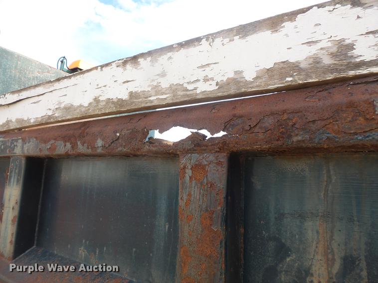 image for item DB8129 1994 Ford LN8000 dump truck