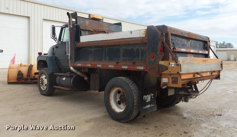 image for item DB8130 1997 Ford LN8000 dump truck