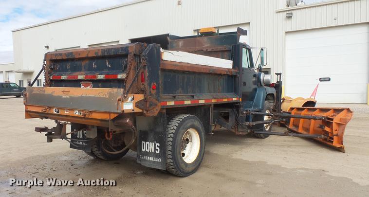 image for item DB8130 1997 Ford LN8000 dump truck