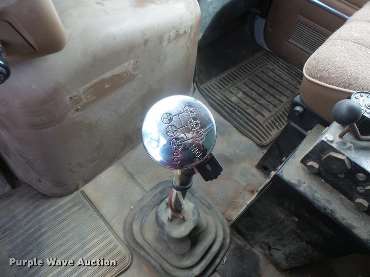 image for item DB8130 1997 Ford LN8000 dump truck