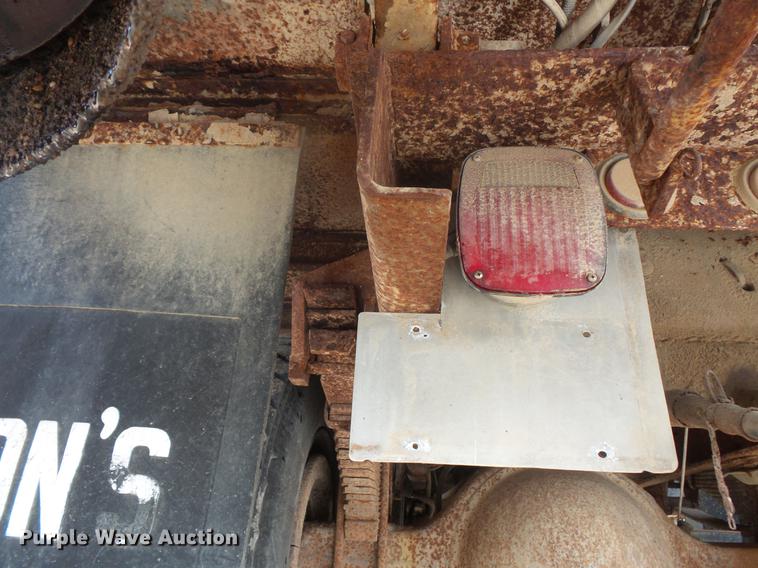 image for item DB8130 1997 Ford LN8000 dump truck