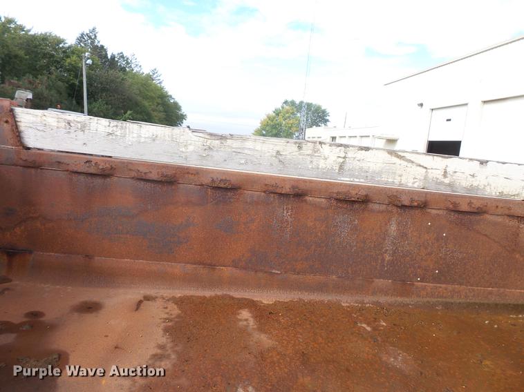 image for item DB8130 1997 Ford LN8000 dump truck