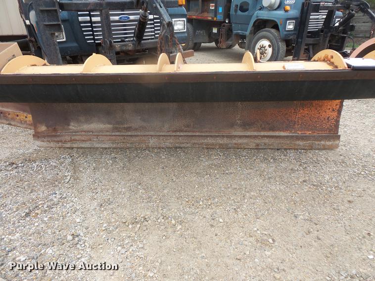 image for item DB8130 1997 Ford LN8000 dump truck