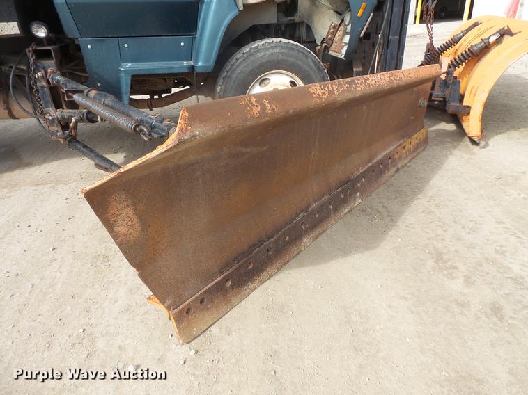 image for item DB8130 1997 Ford LN8000 dump truck