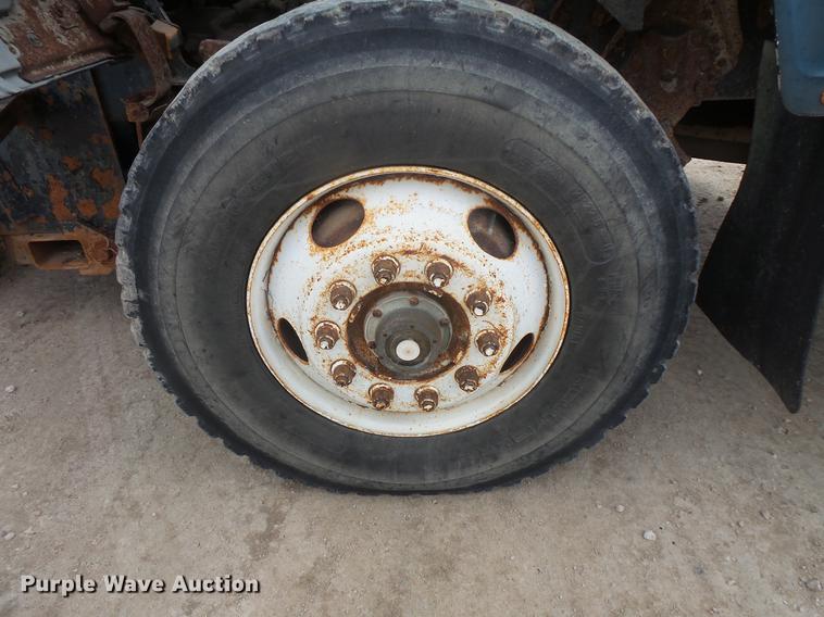 image for item DB8130 1997 Ford LN8000 dump truck