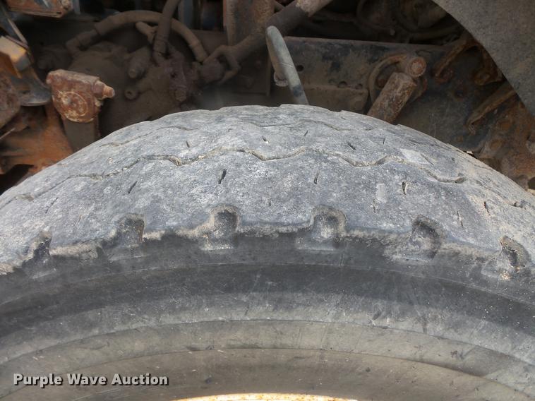 image for item DB8130 1997 Ford LN8000 dump truck