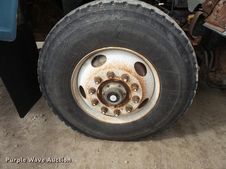 image for item DB8130 1997 Ford LN8000 dump truck