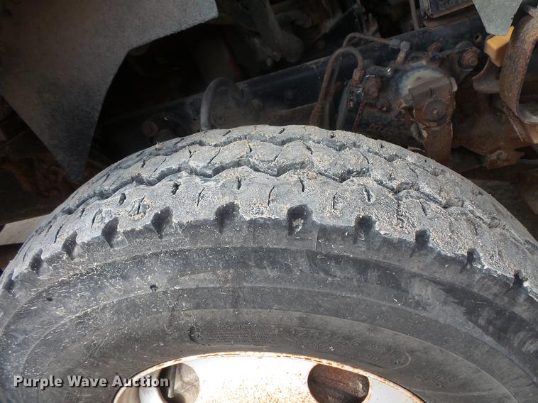 image for item DB8130 1997 Ford LN8000 dump truck