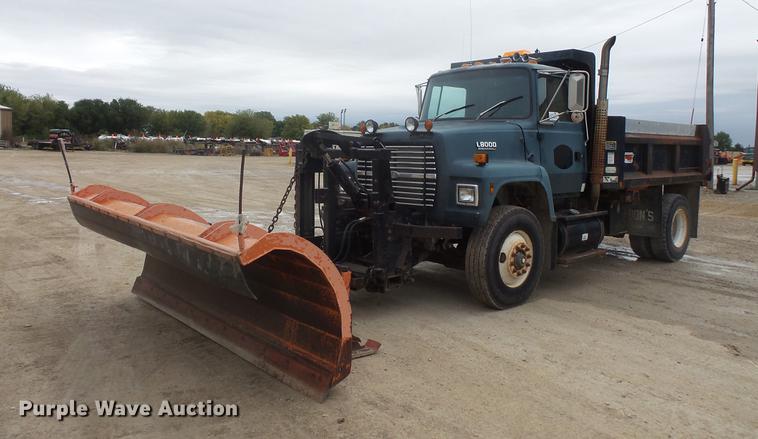 image for item DB8131 1994 Ford LN8000 dump truck