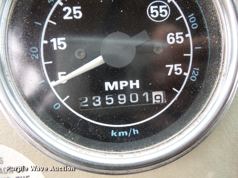 image for item DB8131 1994 Ford LN8000 dump truck