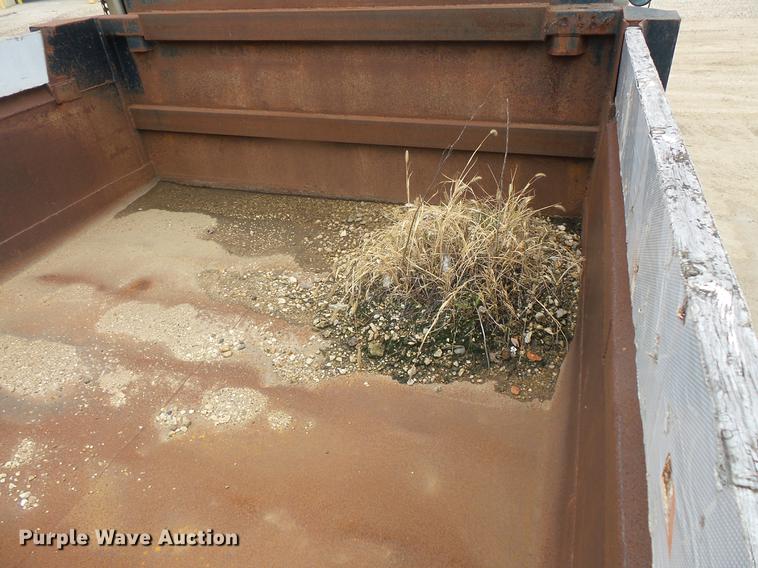 image for item DB8131 1994 Ford LN8000 dump truck