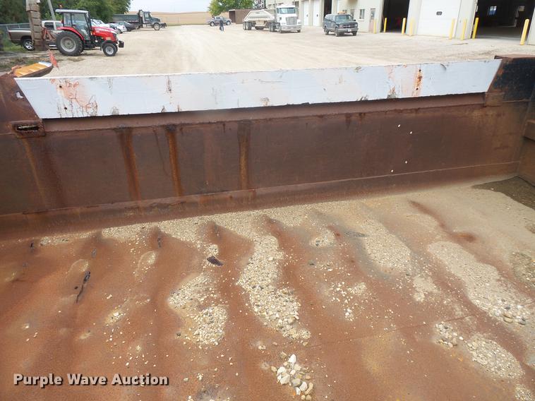 image for item DB8131 1994 Ford LN8000 dump truck