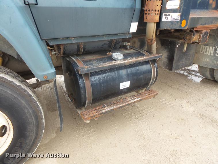 image for item DB8131 1994 Ford LN8000 dump truck