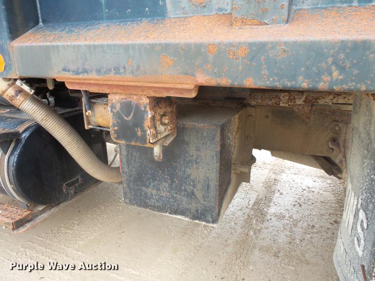 image for item DB8131 1994 Ford LN8000 dump truck
