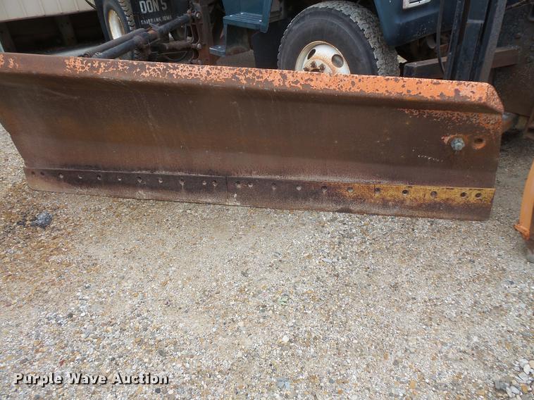 image for item DB8131 1994 Ford LN8000 dump truck