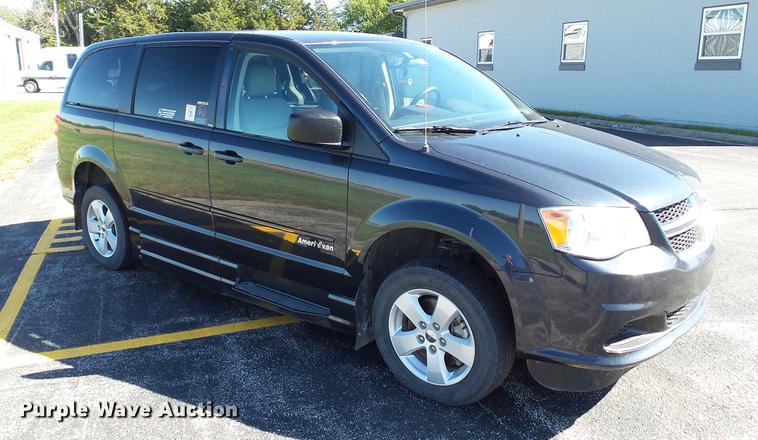 image for item DC1000 2013 Dodge Grand Caravan van