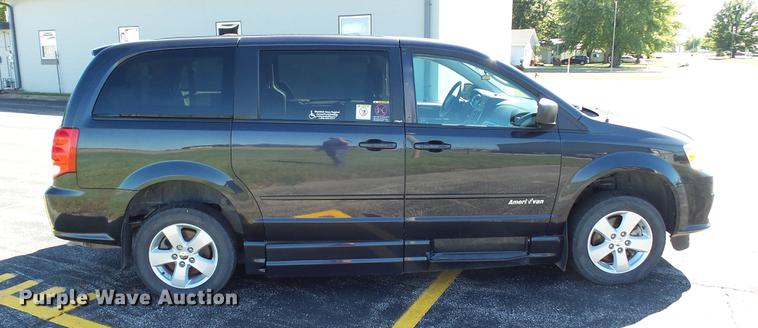 image for item DC1000 2013 Dodge Grand Caravan van