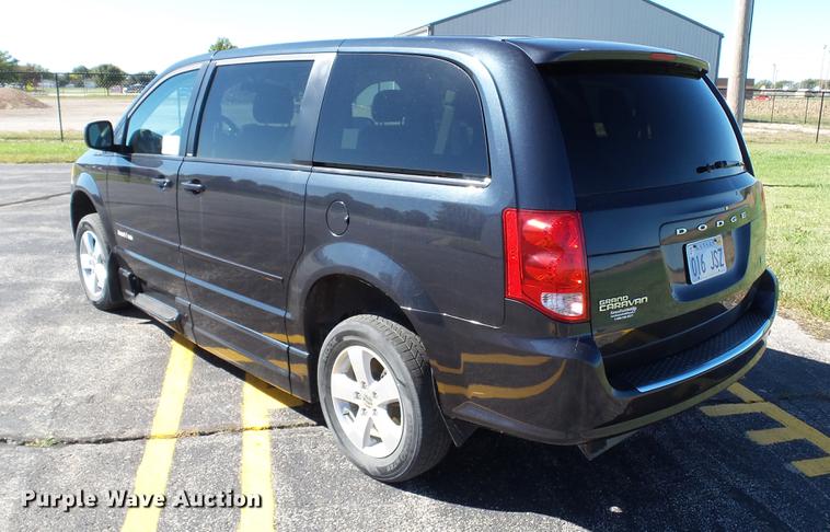 image for item DC1000 2013 Dodge Grand Caravan van