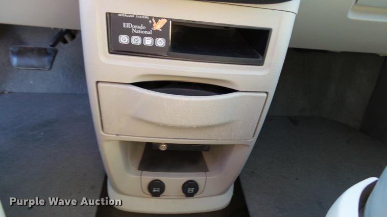 image for item DC1000 2013 Dodge Grand Caravan van