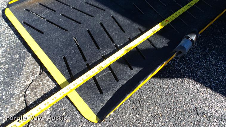 image for item DC1000 2013 Dodge Grand Caravan van