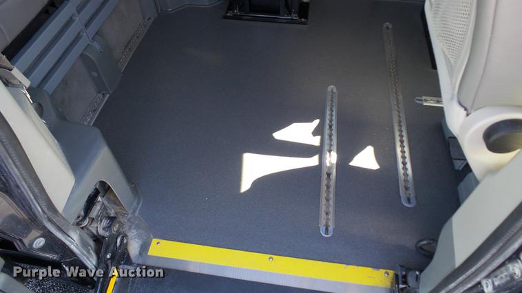 image for item DC1000 2013 Dodge Grand Caravan van