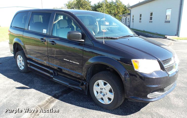 image for item DC1002 2011 Dodge Grand Caravan van