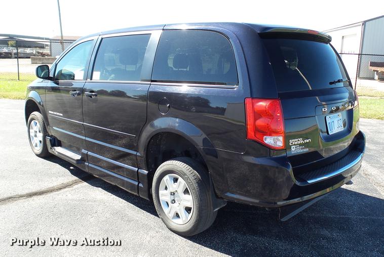 image for item DC1002 2011 Dodge Grand Caravan van