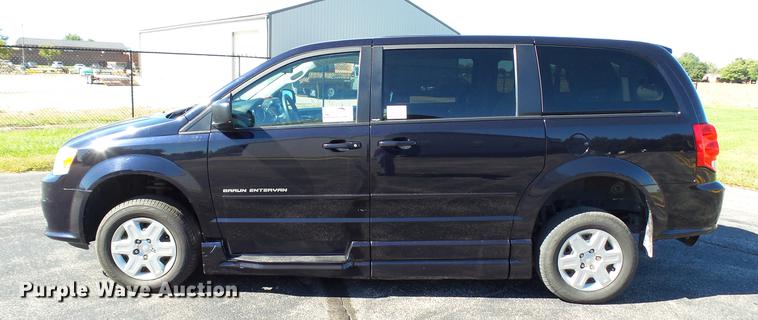 image for item DC1002 2011 Dodge Grand Caravan van