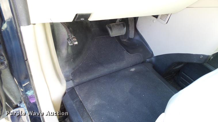 image for item DC1002 2011 Dodge Grand Caravan van