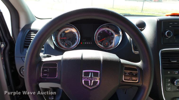 image for item DC1002 2011 Dodge Grand Caravan van