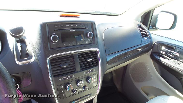 image for item DC1002 2011 Dodge Grand Caravan van