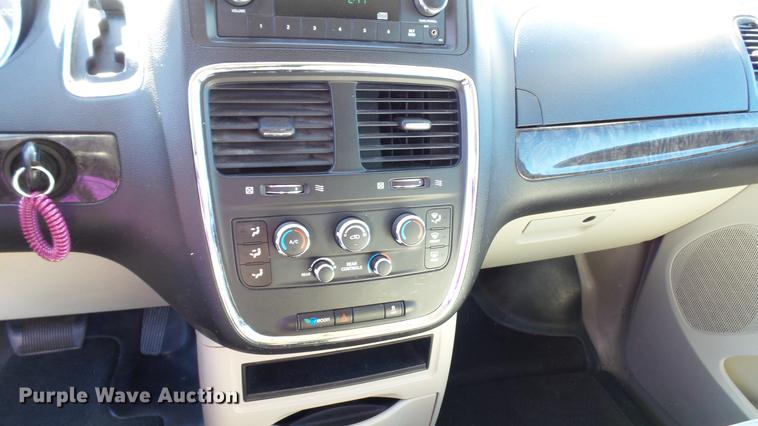 image for item DC1002 2011 Dodge Grand Caravan van