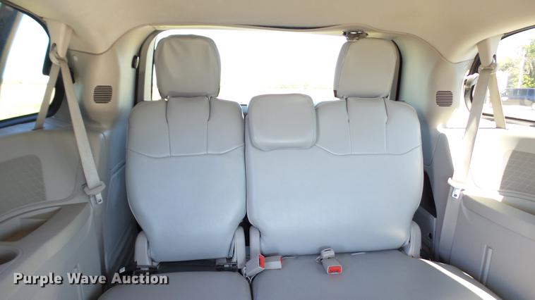 image for item DC1002 2011 Dodge Grand Caravan van