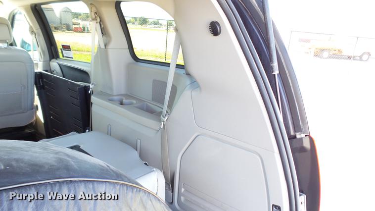 image for item DC1002 2011 Dodge Grand Caravan van