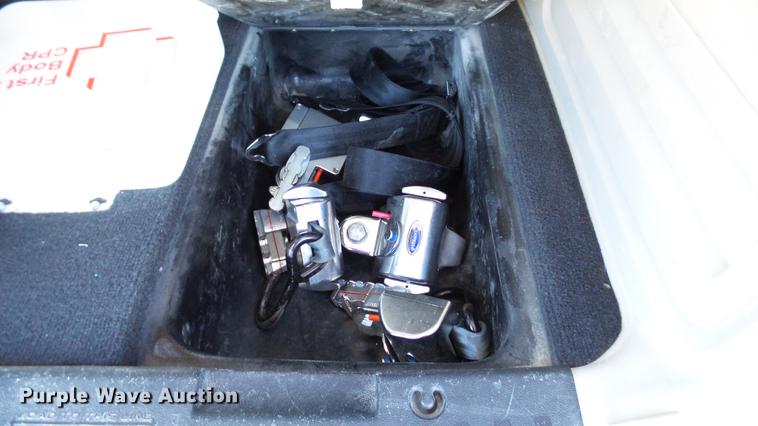 image for item DC1002 2011 Dodge Grand Caravan van