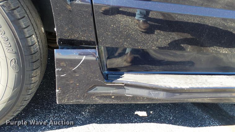 image for item DC1002 2011 Dodge Grand Caravan van