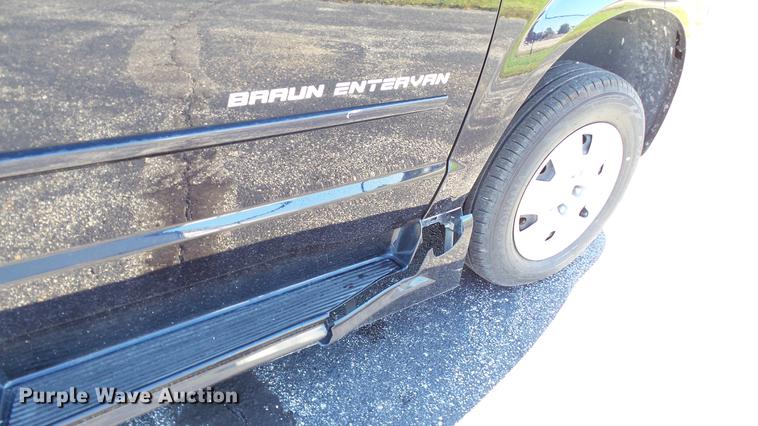 image for item DC1002 2011 Dodge Grand Caravan van