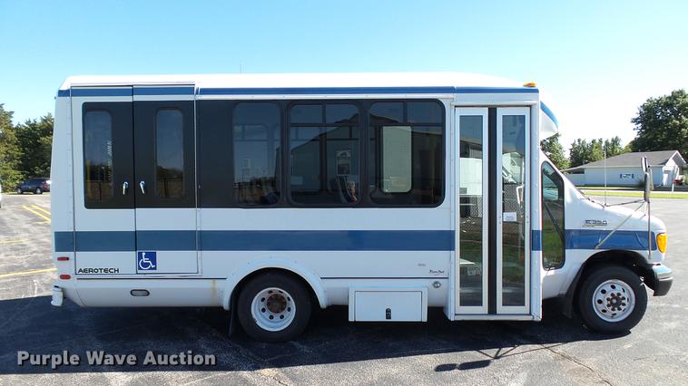 image for item DC1003 2006 Ford E350 Super Duty shuttle bus