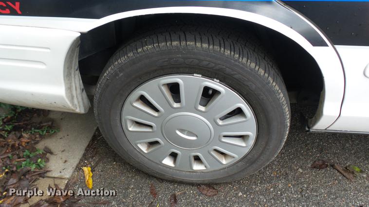 image for item DC1795 2008 Ford Crown Victoria Police Interceptor