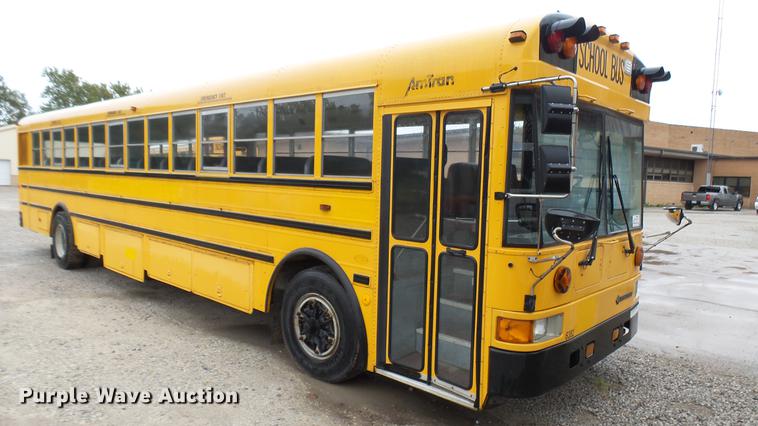 image for item DC1800 1999 International AmTran school bus